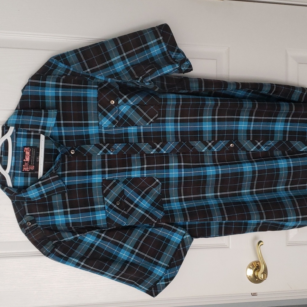 Blac lacque.  5XL button down